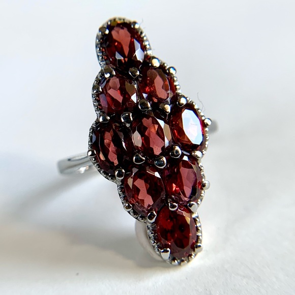 316L Elongated Red Garnet Cluster SS Ring Sz 7.25 - Picture 2 of 7